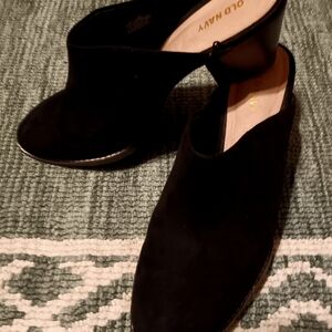 Old Navy Black Suede Open-Back Heel Mules